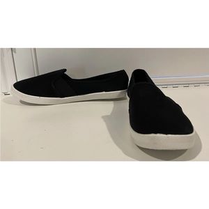 Super Comfy Black
Slip On Flat Casual Shoes